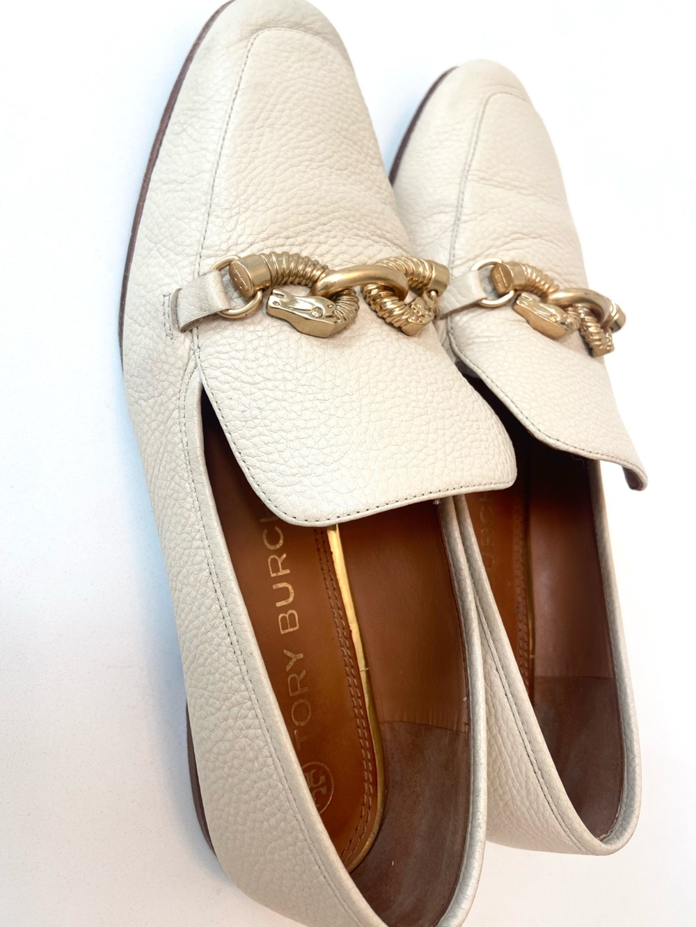 Tory Burch Ivory Pebbled Leather Loafers with Gold Chain